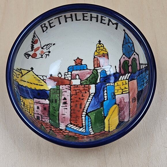 Little Bethlehem Trinket Dish 3.5" diameter, 1.5" tall Sauces, Change, Snacks - Picture 1 of 5